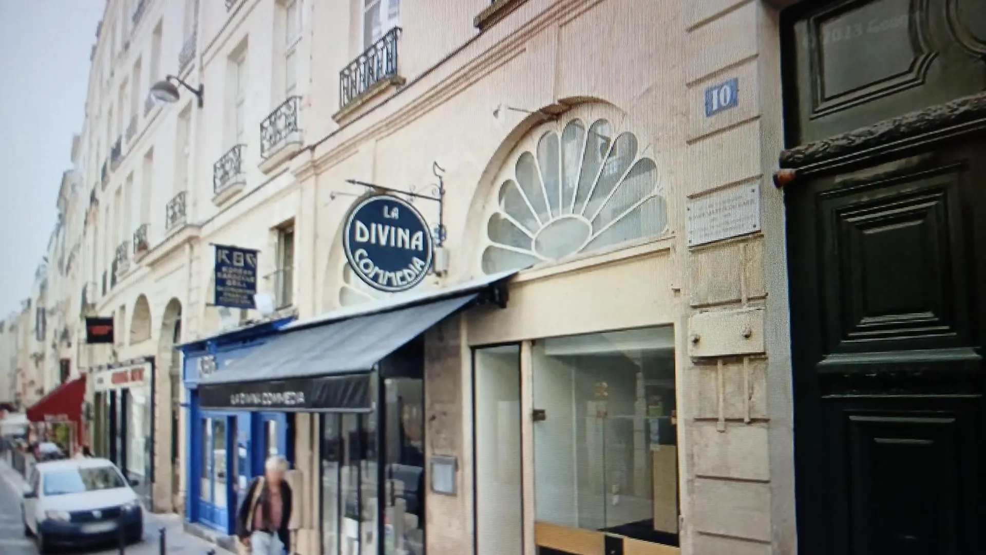 6 Arr Apartment Paris 0*,  France